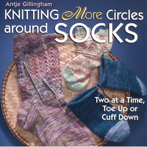 Knitting More circles around Socks (B986)